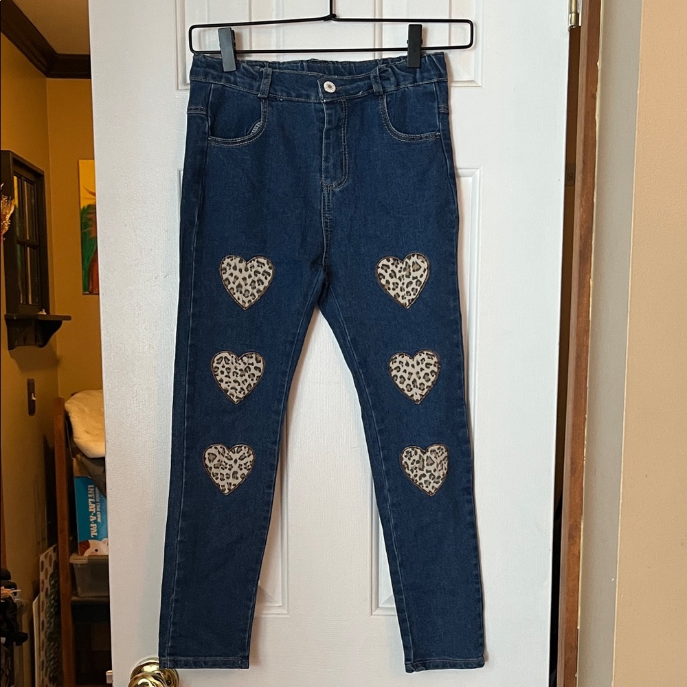Stylish Kids Denim Jeans with Leopard Heart Accents